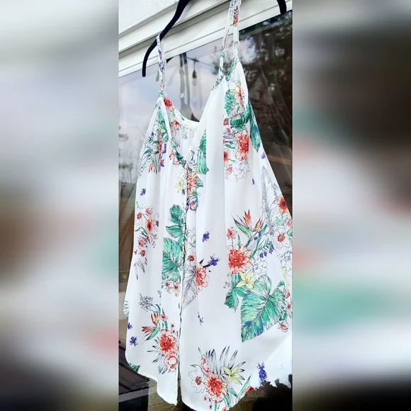 Torrid White Tropical Floral Button-Front Cami Tank Top – Size 00 -M/L - Size 10 - Picture 8 of 16
